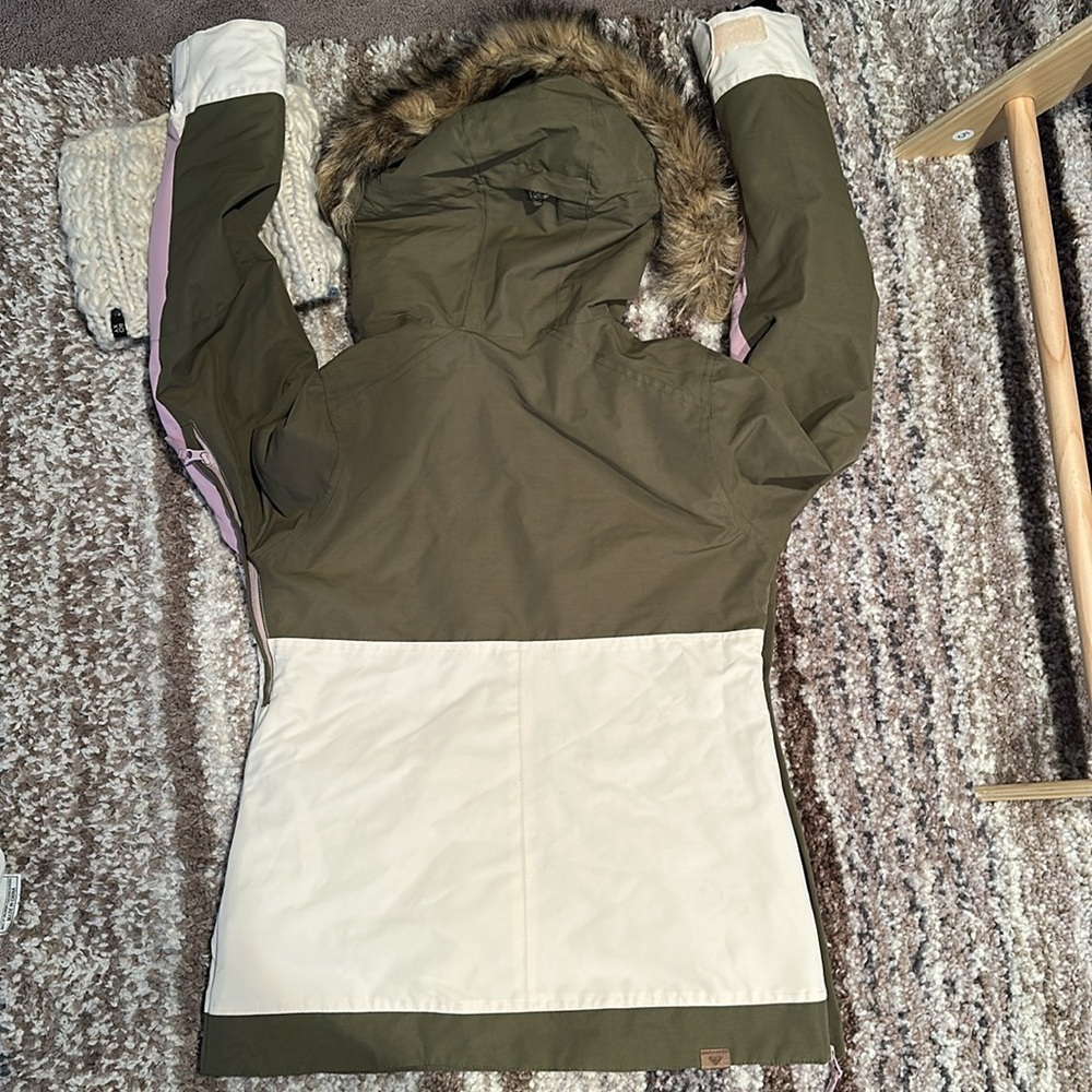 Roxy Ski Jacket Shell Excellent Condition - image 4